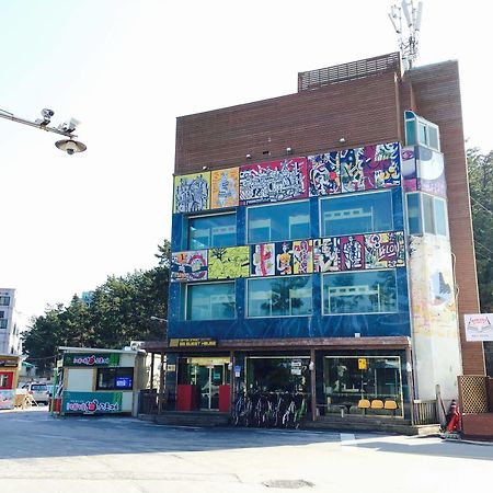 Gn Guesthouse Coffeemarina - Hostel Gangneung Exterior foto